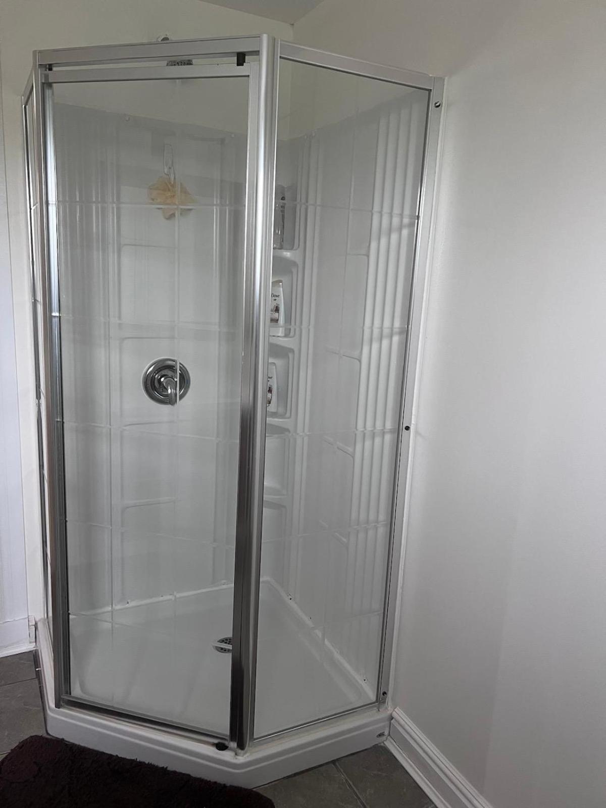 Central Halifax One Bedroom Apartment In Clayton Park Exterior photo